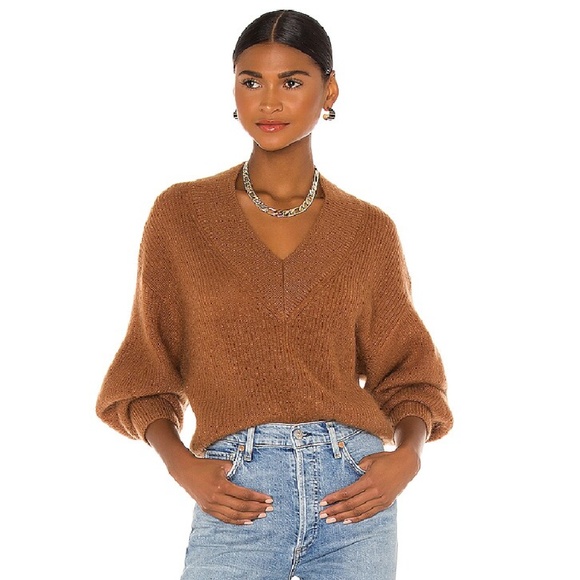 Essential Antwerp Coffee Cream Wimeta V Neck Pullover, Small - Picture 1 of 11
